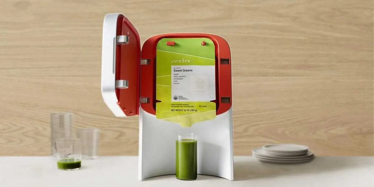 Máquina de zumos con envase Sweet Greens y vaso