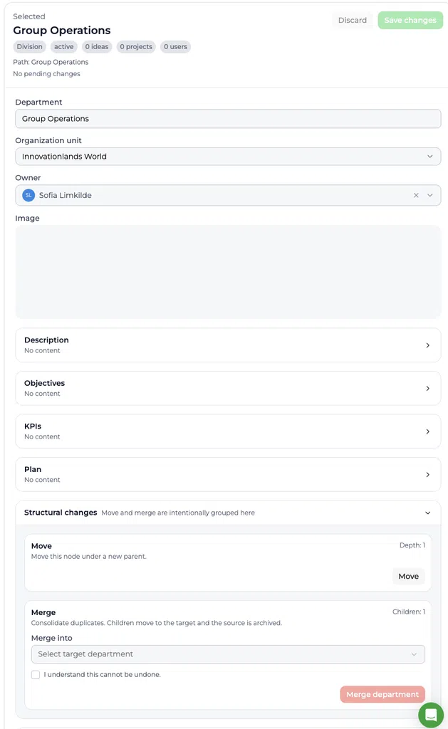 Page d'édition du département des opérations du groupe, avec des commandes de déplacement et de fusion