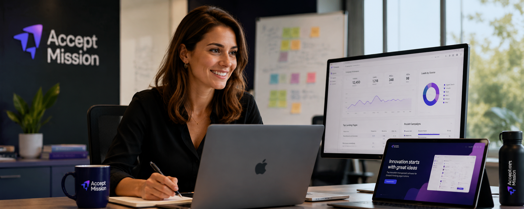Une femme d'affaires travaillant sur son ordinateur portable avec un tableau de bord analytique